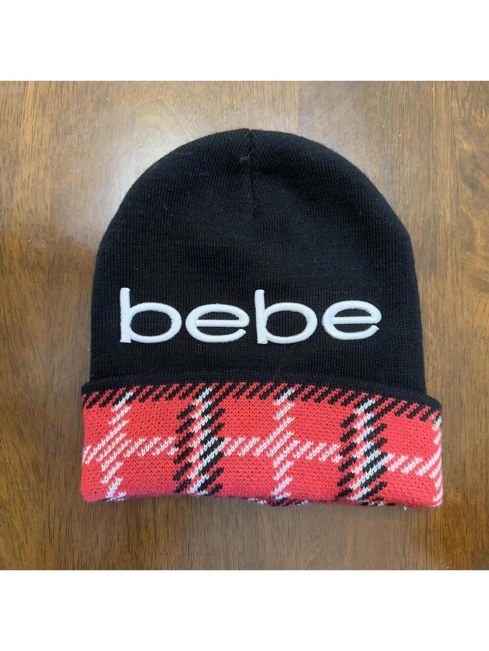 Y2K Red and black knit Bebe beanie
